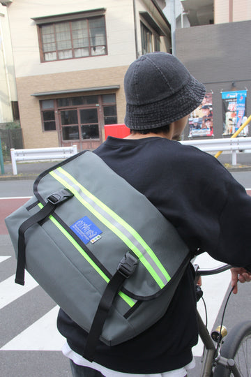 Manhattan Portage CONNECT " PRO BIKE MESSENGER BAG WITH STRIPES MD  "