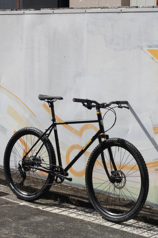 BASSIBIKES "Hog's Back 51cm Riserbar ATB"