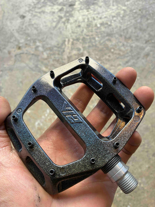 DMR BIKES "V12 PEDAL"